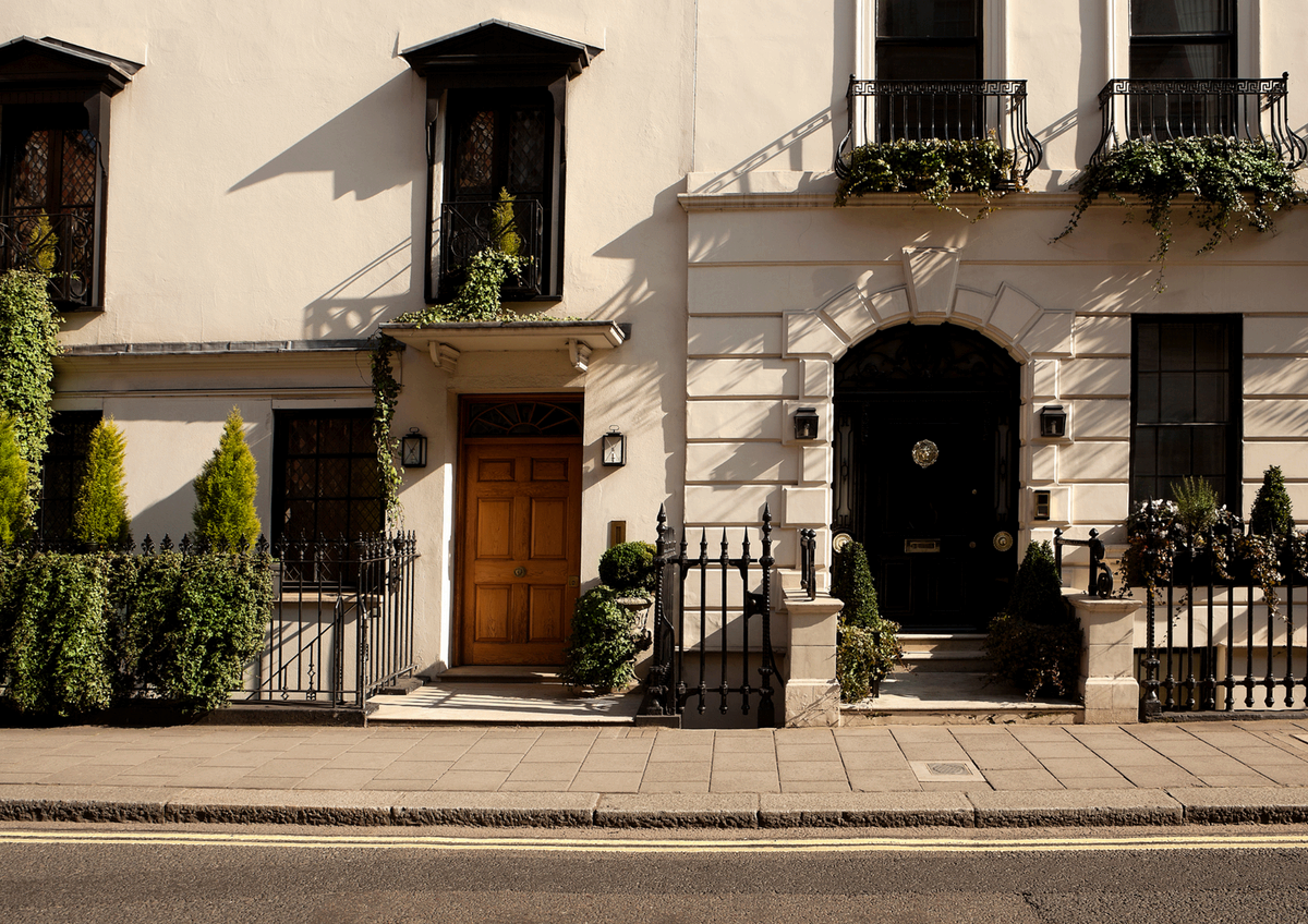 Distinctive high-value property exterior